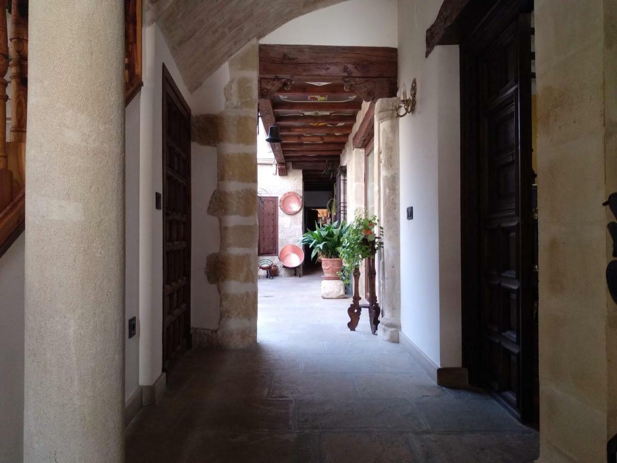 Vtar Casa Las Tinajas Baeza Bagian luar foto